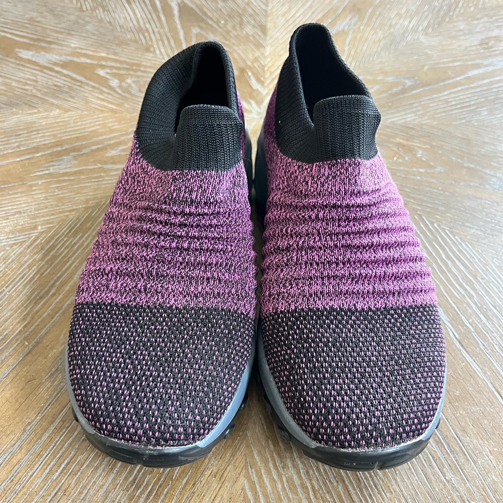 Magenta/purple slip on athletic shoes
